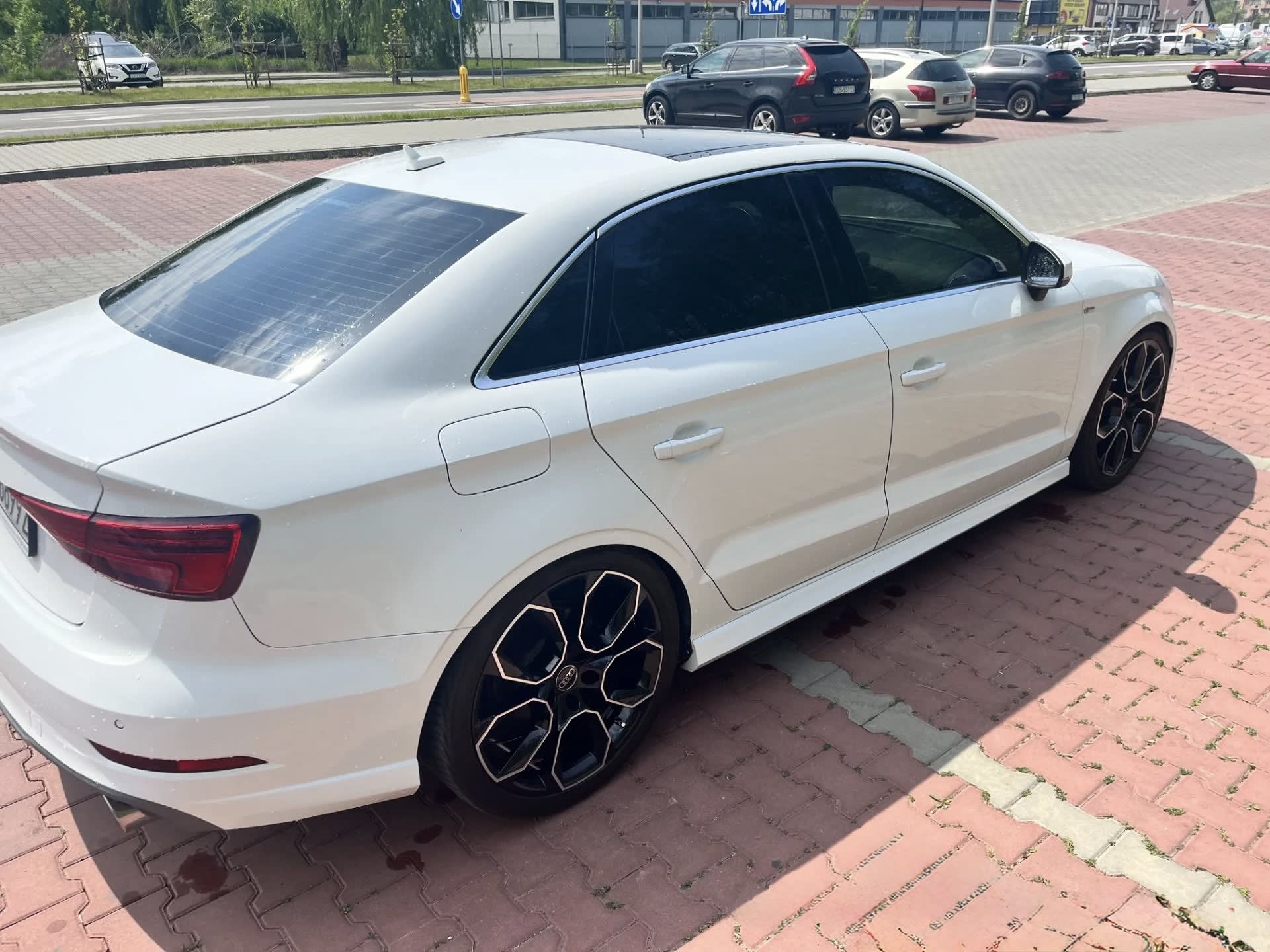 Zdjęcie 3 – Audi A3 8V 2.0 Sline,kamera,skóry, ok.300 KM ,śliczna