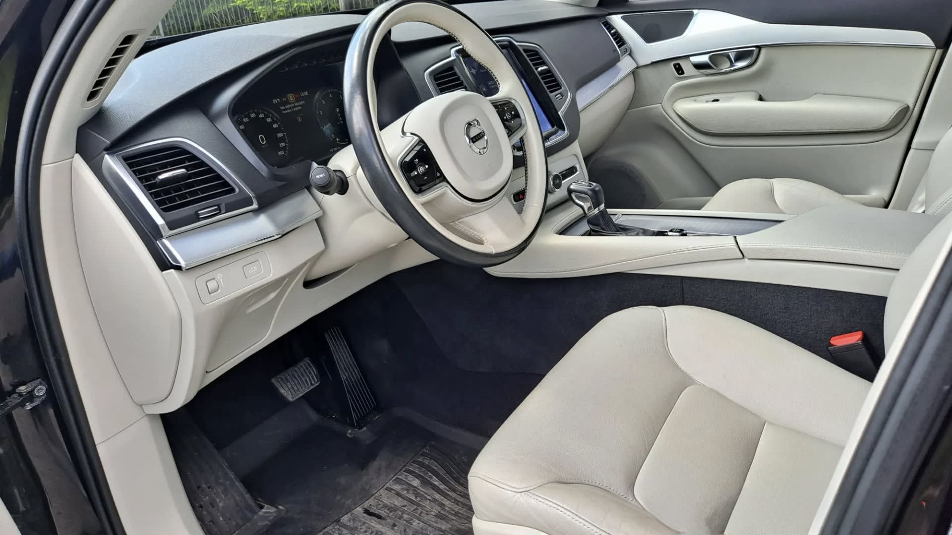 Zdjęcie 6 – Volvo Xc 90 II 2.0 Jasne skóry,Panorama,Kamera,Navi,