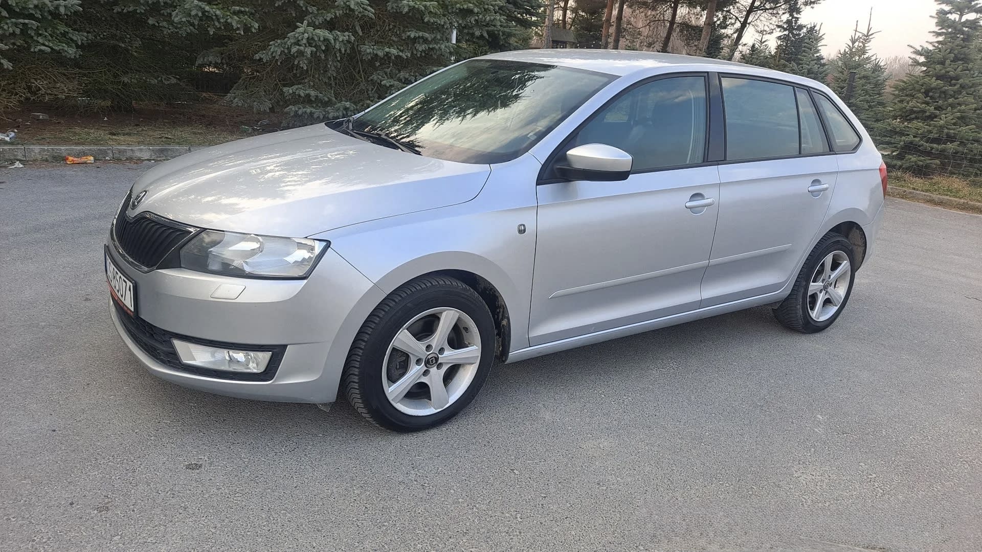 Zdjęcie 3 – Skoda Rapid 1.6 Po wymianie rozrządu,NAVI /Klimatyzacja