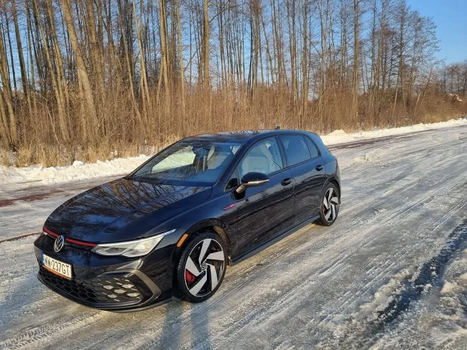 Zdjęcie 2 – Volkswagen Golf VIII 2.0 Piękny GTI. Manual, VAT 23% ,kamera itd.