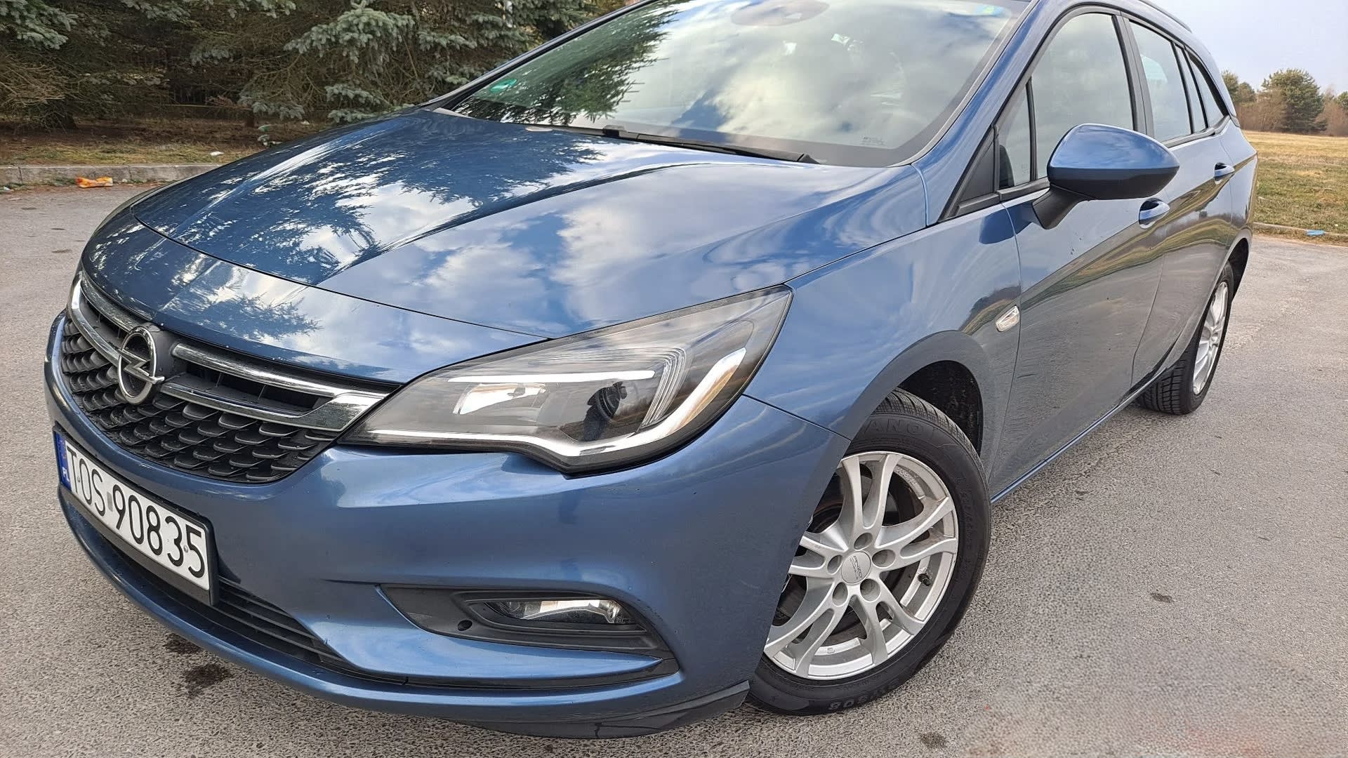 Zdjęcie 2 – Opel Astra K 1.6 NAVIGACJA! KLIMATYZACJA 2STREFOWA! PODGRZEWANA KIEROWNICA!